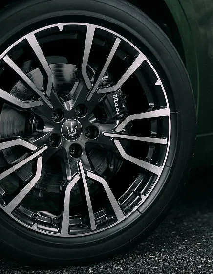 Grecale GT — chi tiết 3