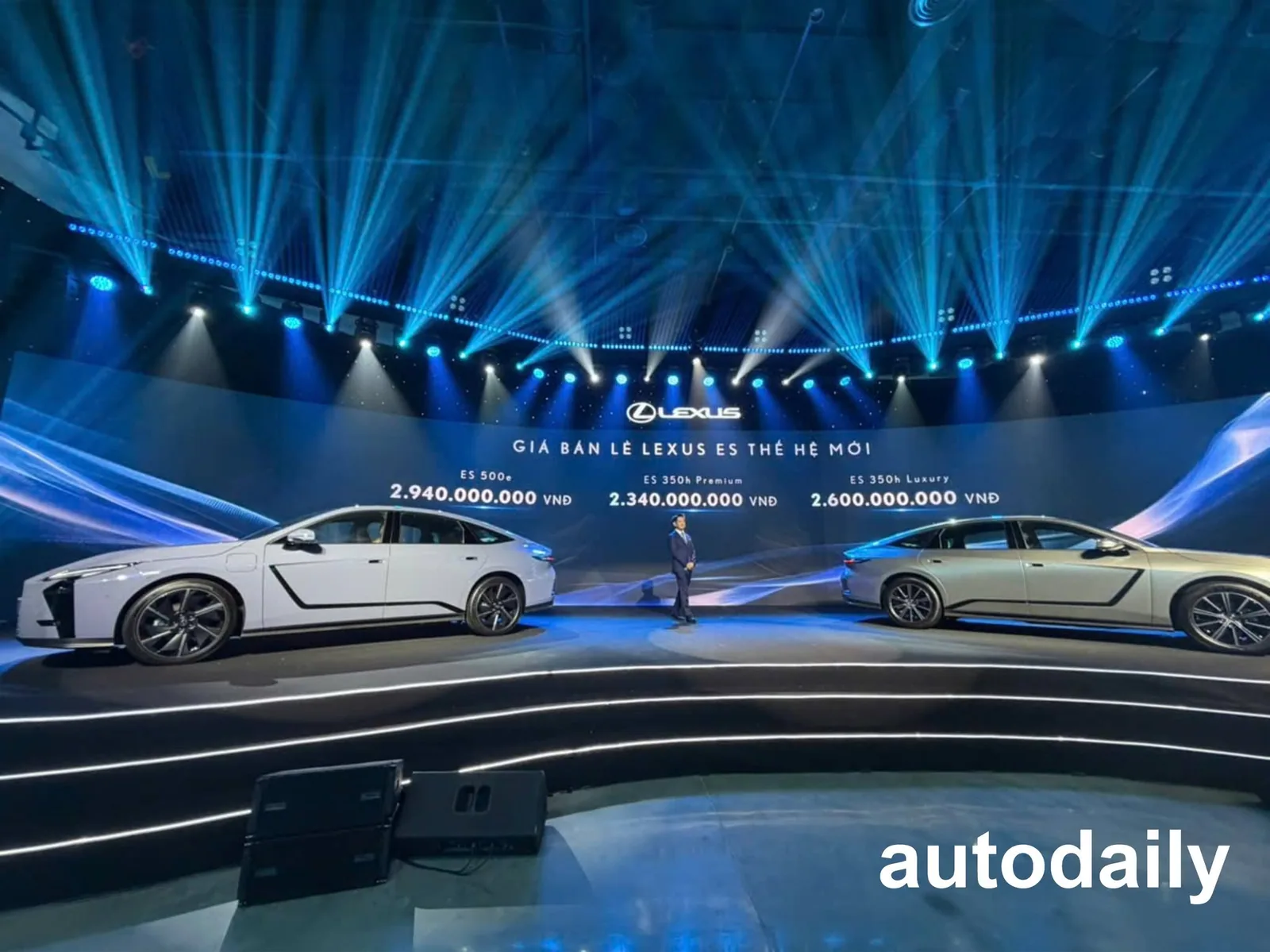 Lexus ES 2026 ra mắt Việt Nam: thêm bản thuần điện, giá từ 2,34 tỷ đồng — Ba phiên bản, hai hướng truyền động